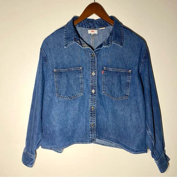 Levi's Jackets & Blazers - Levi’s Women’s Denim Jacket | Size M | Blue Wash Cropped Short Cut